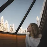 Vaattunki Wilderness Lodge *