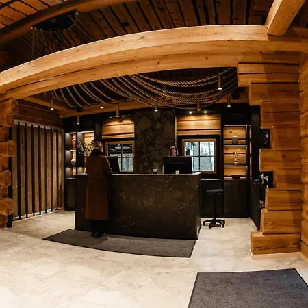 Vaattunki Wilderness Orman Evi